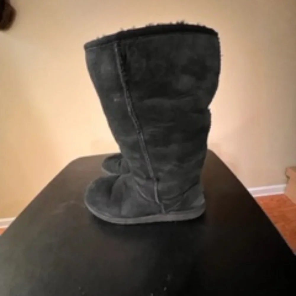 Ugg tall black boots size 11